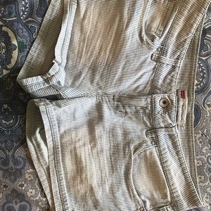 Levi’s shorts